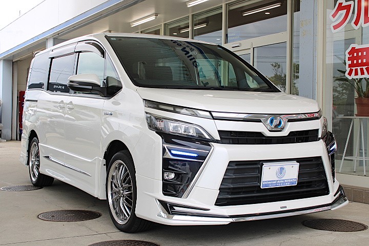 多彩な中古車ラインアップ